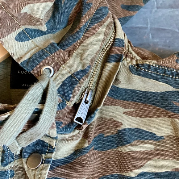 LUCKY BRAND LIGHTWEIGHT CAMOUFLAGE JACKET - Picture 3 of 10